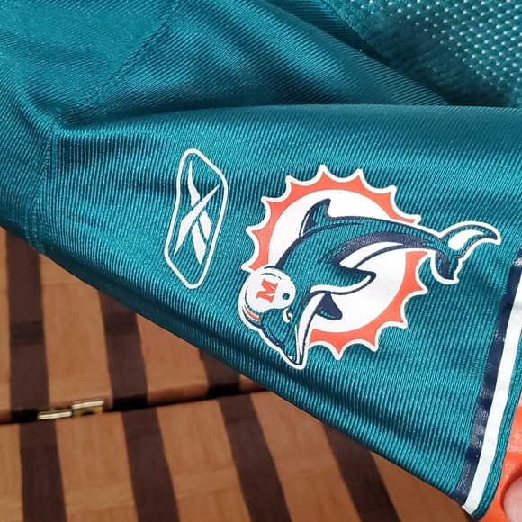 Dolphins NFl jersey - Picture 7 of 10